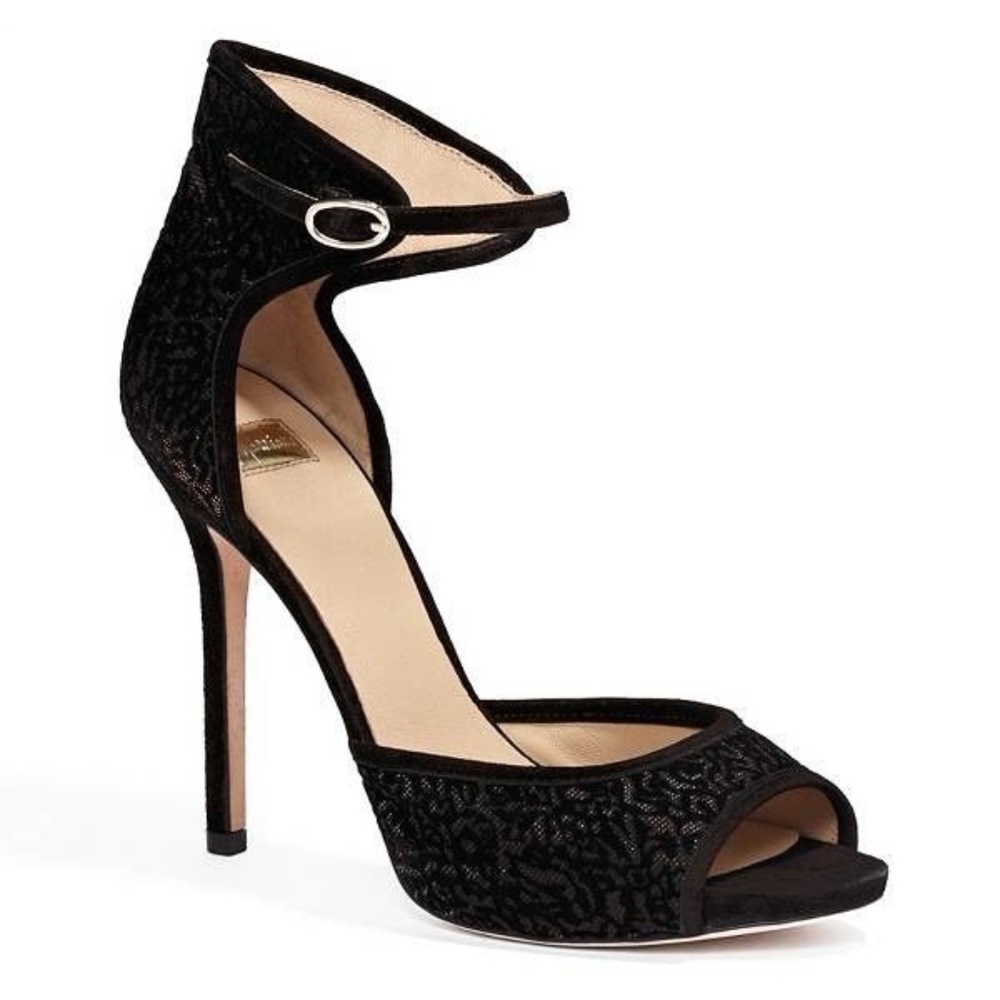 GUESS BY MARCIANO! BLANCHE  VELVET TEXTURE HEELS
